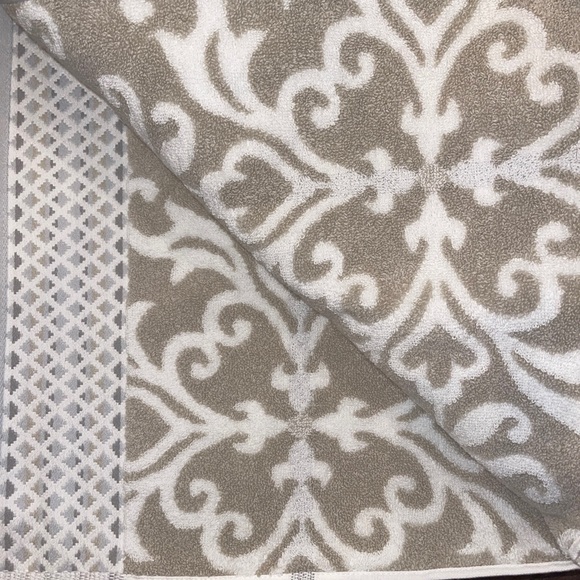 Tahari Bath Tahari Home Cotton Scroll Damask Luxury White Tan Bath